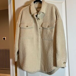 Good American Sherpa shacket size 1/2 pit to pit 26 tan NWT